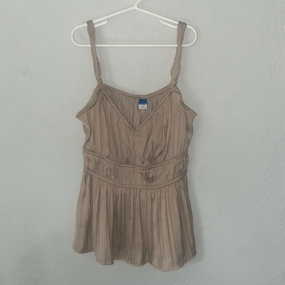 Old Navy Champagne Camisole Top - Picture 2 of 8